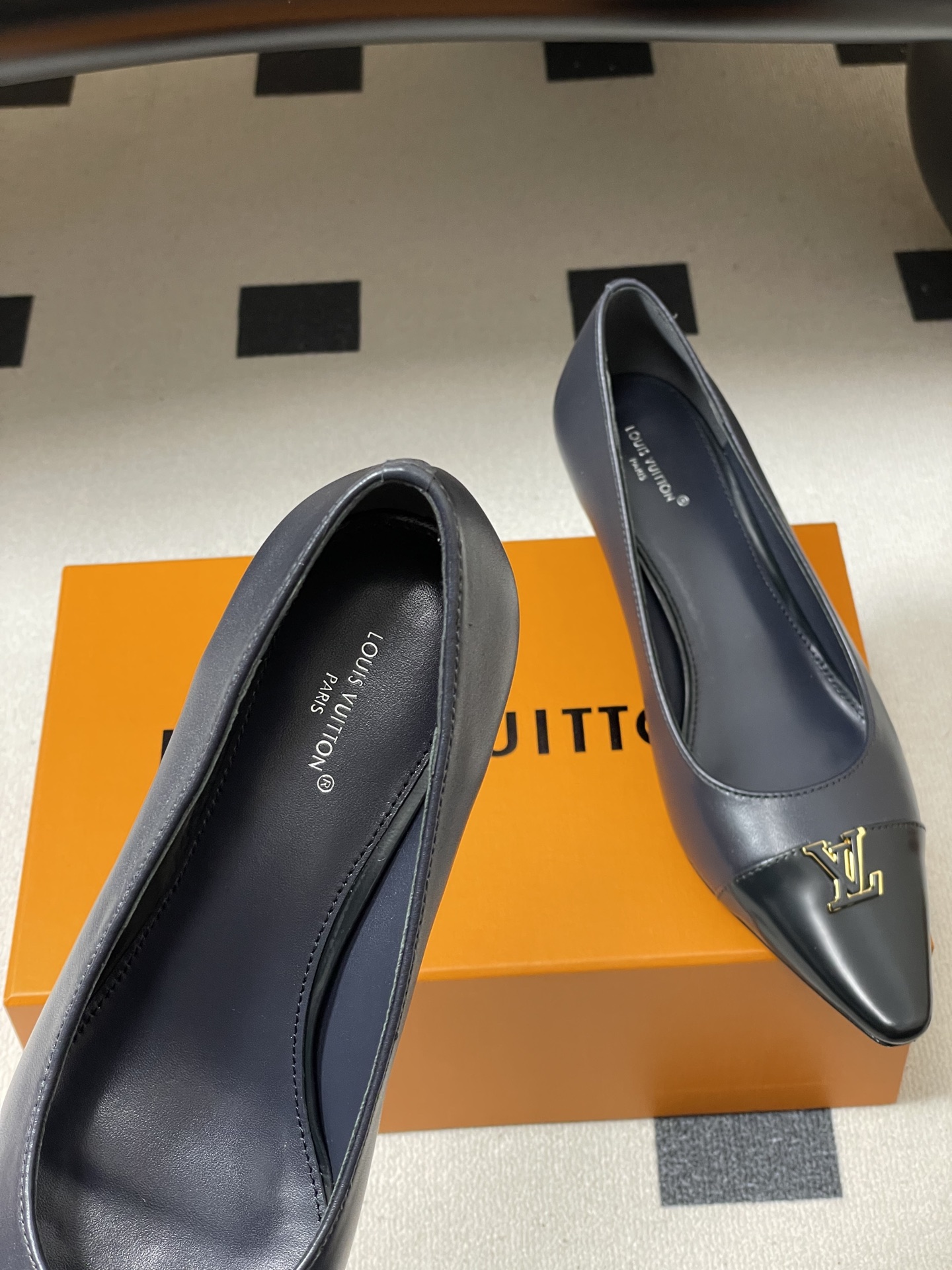 Women's high heels
